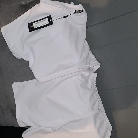 ALL WHITE CROP TOP/BIKER SHORT SET - Picture 2 of 5